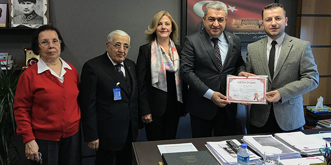 İzmir Kültür ve Dayanışma Derneğinden vekillere teşekkür
