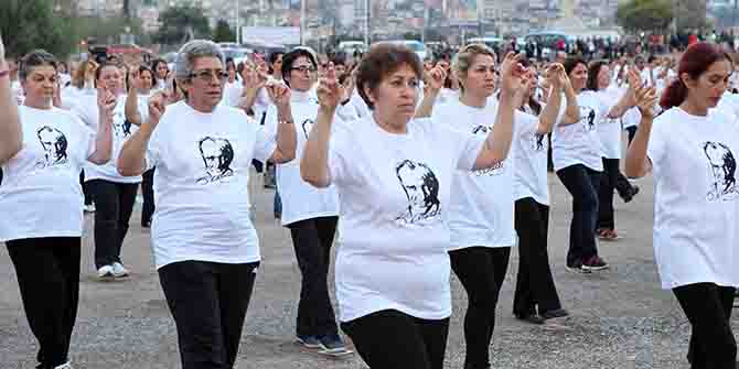 2123 kişi aynı anda zeybek oynayacak