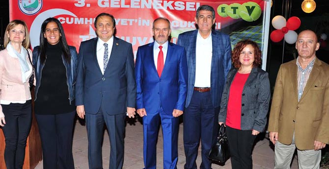 400 Tenisçi 40 Binlik Burs Sağladı