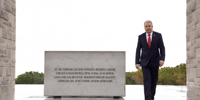EÜ’si öğrencileri Çanakkale Şehitlerinin huzuruna çıktı