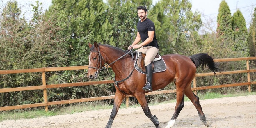 Elif'in Yakışıklı Oyuncusuna Endonezya Kancası