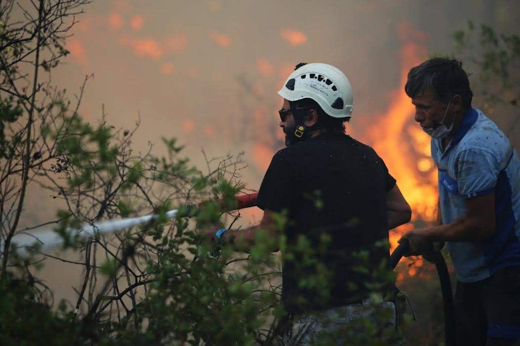 Aliağa Belediyesi Ekipleri Marmaris Yangın Bölgesinde Görevde