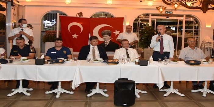Karşıyaka Protokolü Cem Vakfı yöneticileri ile iftarda buluştu
