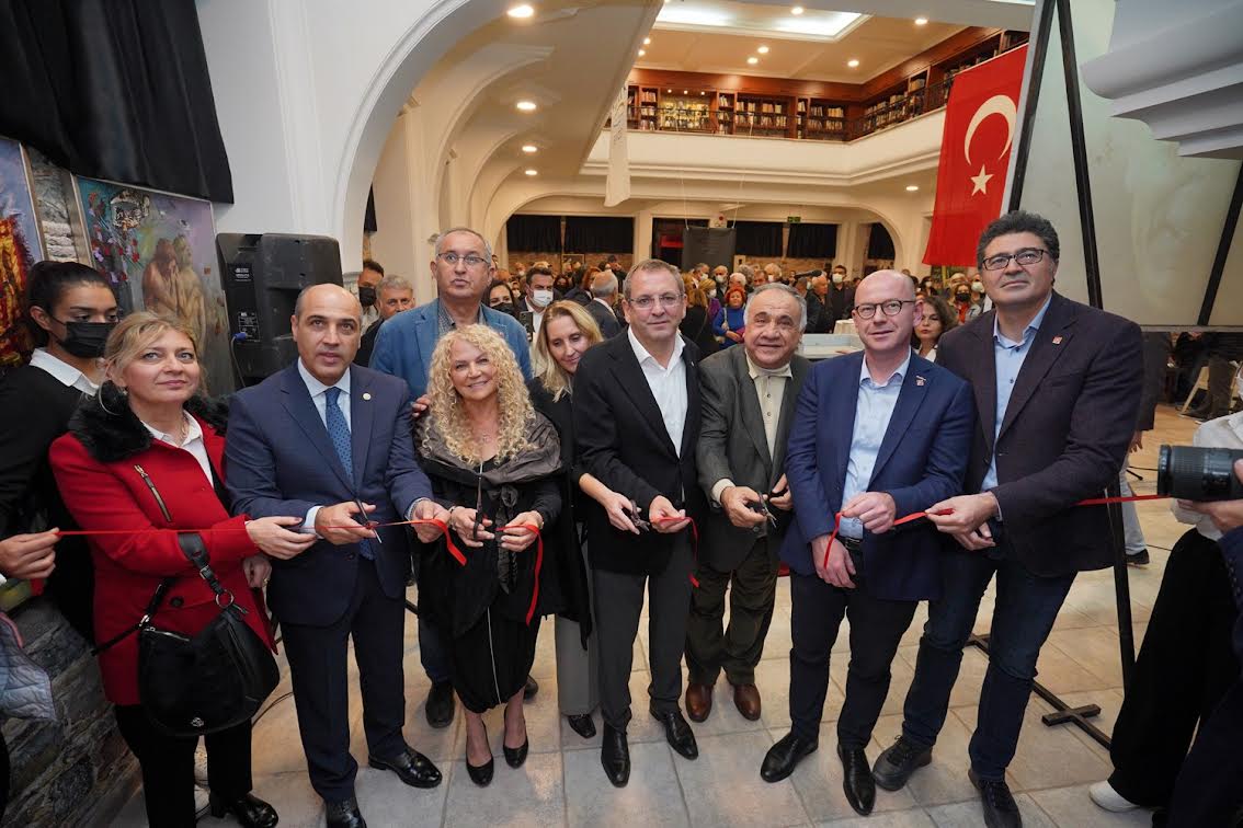 BEKİR COŞKUN KÜTÜPHANESİ KİTAPSEVERLERİ BEKLİYOR