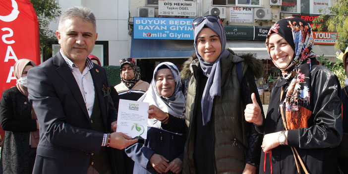 Saadet Partili kadınlardan fidan kampanyası