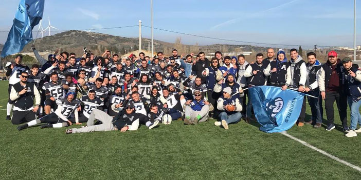 Yaşar Üniversitesi Amerikan Futbol takımı lider!