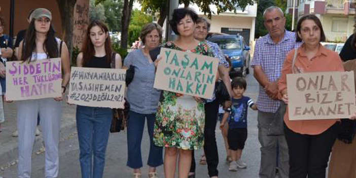 Hayvanlar zehirlendi, vatandaş tepki gösterdi