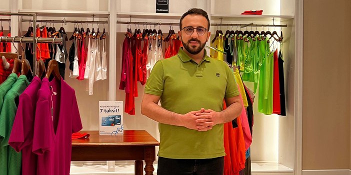 Modacı Dalmış: “Bu sonbaharda kristaller ve süslemeler moda”