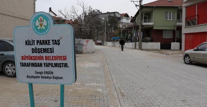 Gümüşlü Sokak’a Kilit Parke