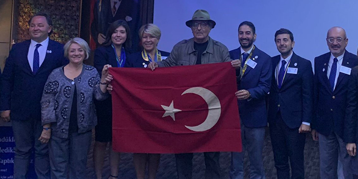 Gazeteci Yaşar Aksoy İzmir'i anlattı