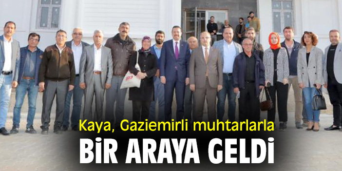 Kaya, Gaziemirli muhtarlarla bir araya geldi