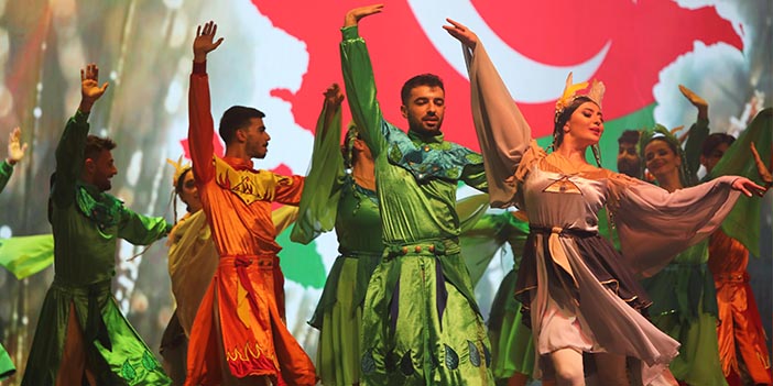 Kardeşlik Destanı alkış aldı