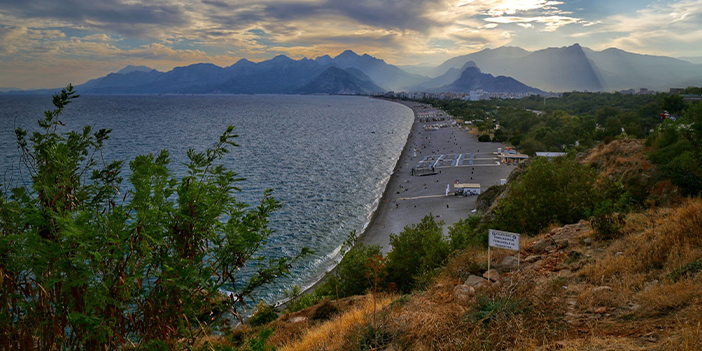 Zirvede kar, aşağıda bahar
