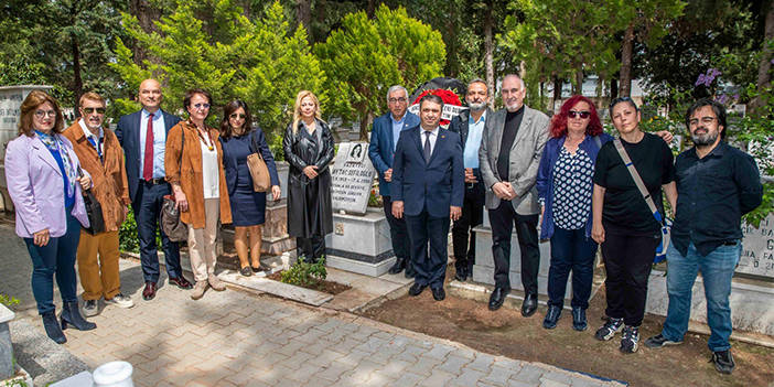 Vefat eden gazeteciler anıldı