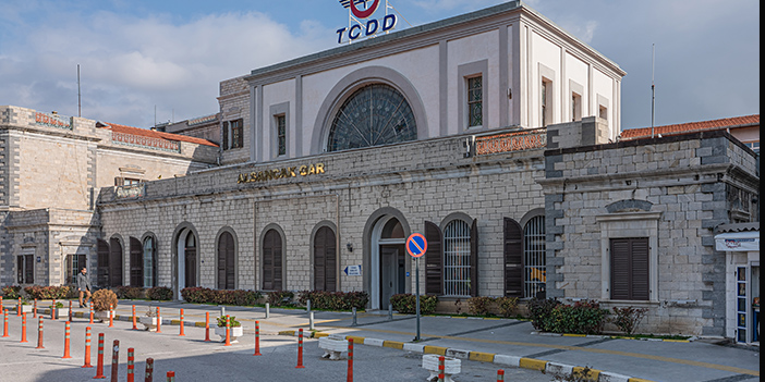 'Geleceğin Yazarları' Alsancak Tren Garı’nda