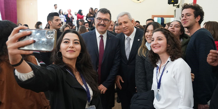 Ege'de TÜBİTAK başarısı sürüyor