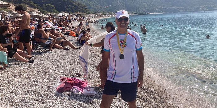 İzmirli yüzücüden yeni başarı