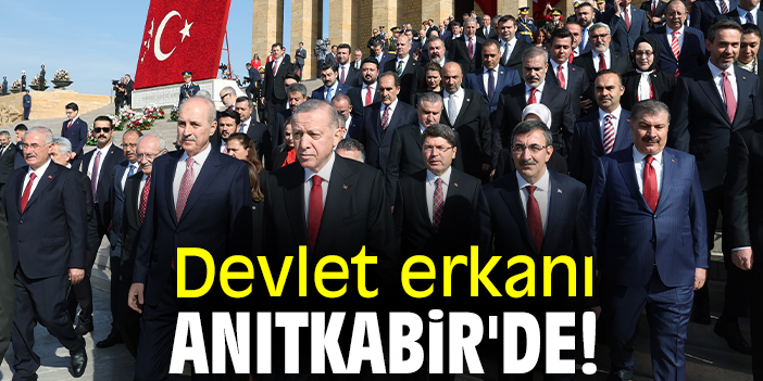 Devlet erkanı Anıtkabir'de!