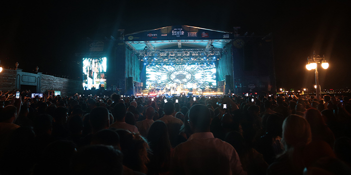 Live From Fest. İzmir'de