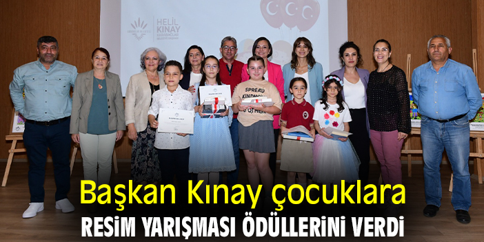 Başkan Kınay çocuklara resim yarışması ödüllerini verdi
