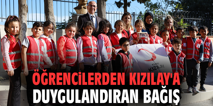 Öğrencilerden Kızılay'a duygulandıran bağış