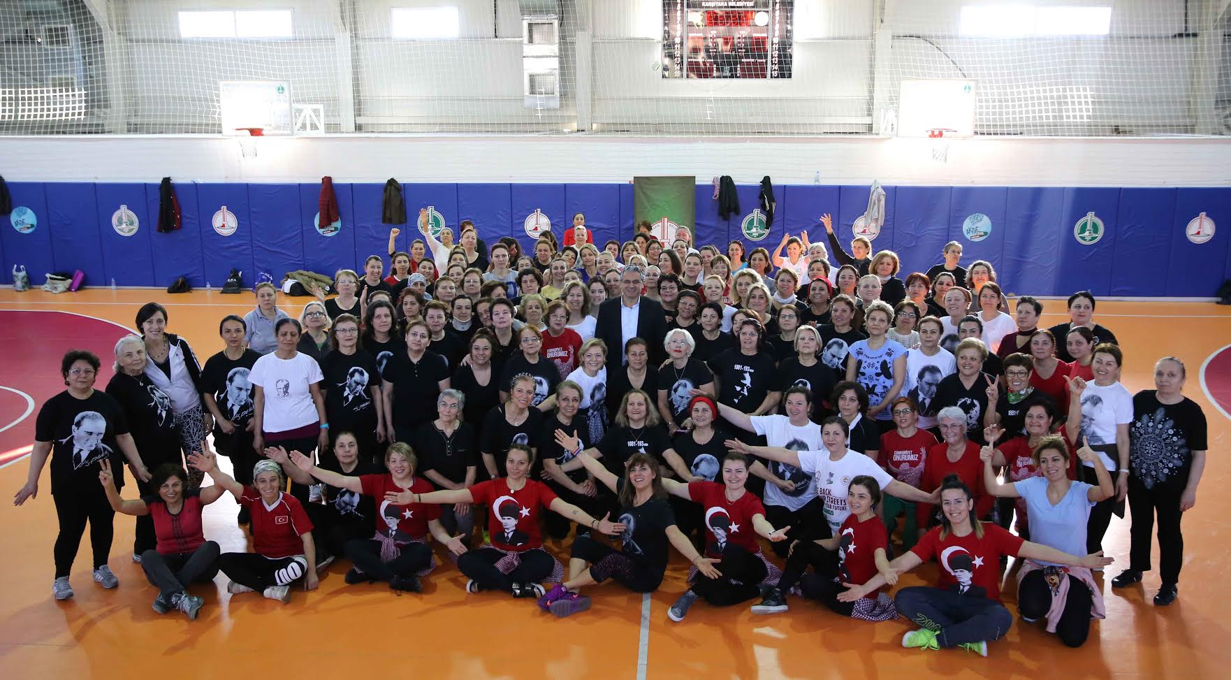 Güne ‘zumba’ ile başladılar