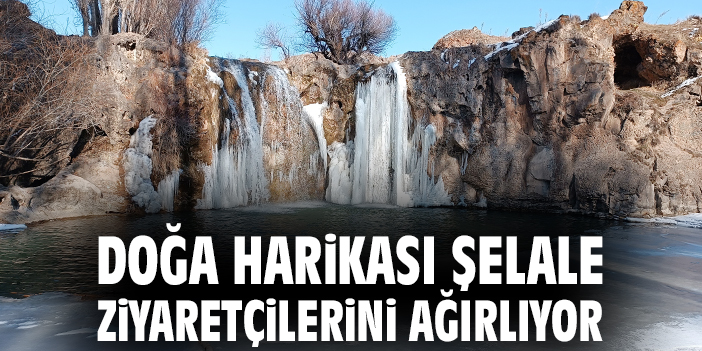 Doğa harikası şelale ziyaretçilerini ağırlıyor