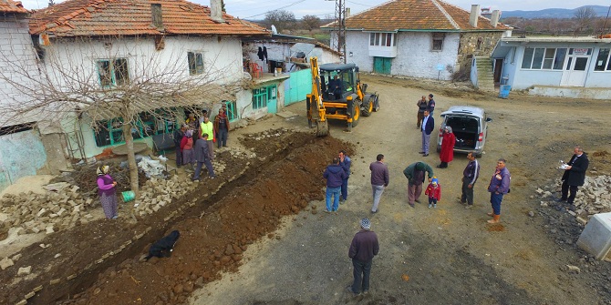 İLÇELERDEKİ ALTYAPI SORUNLARI TEK TEK ÇÖZÜLÜYOR