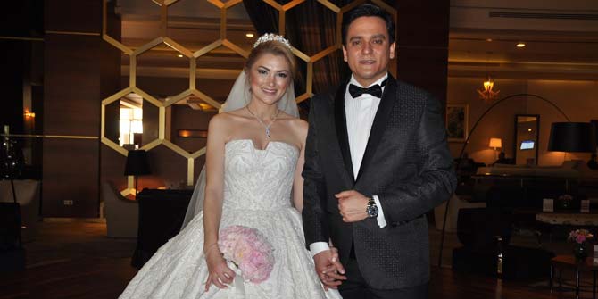 RENGARENK BİR AŞK HİKAYESİ