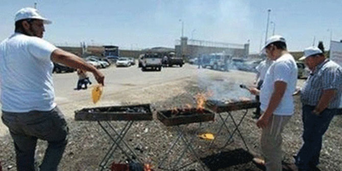 Açlık Grevi Yapan Mahkumların Önünde Mangal Yaptılar!