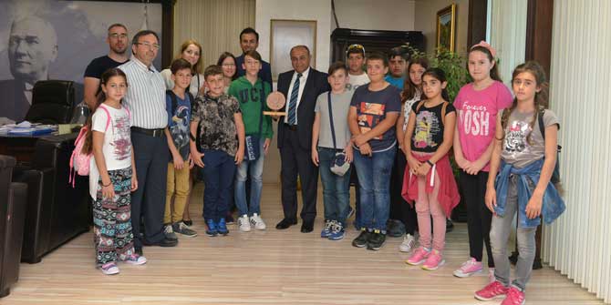 Giritli Yunan öğrenciler, Çiğli'ye misafir oldu
