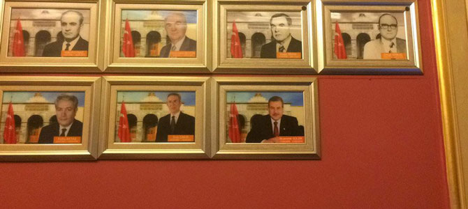 O valinin resmi artık tabloda yok