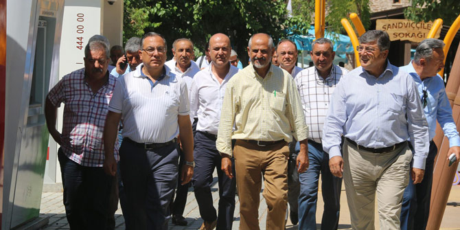 CHP İzmirli vekiller Bayındır'ı ziyaret etti