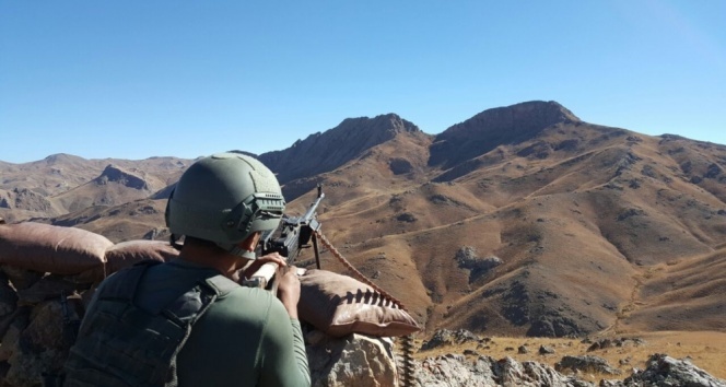 Hakkari kırsalında 4 terörist etkisiz hale getirildi