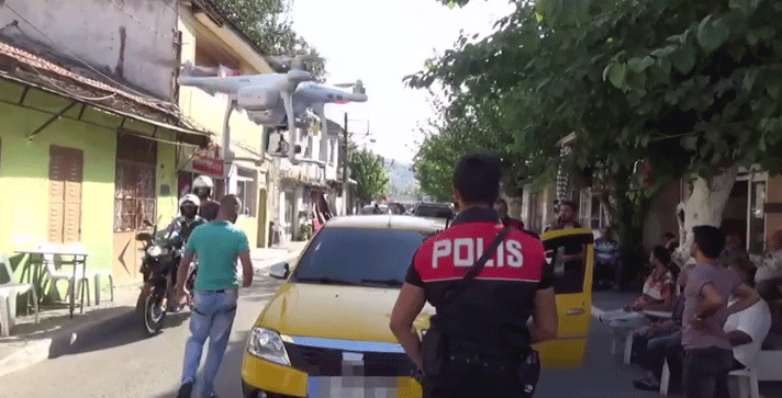 İzmir'de helikopterli büyük uyuşturucu operasyonu!