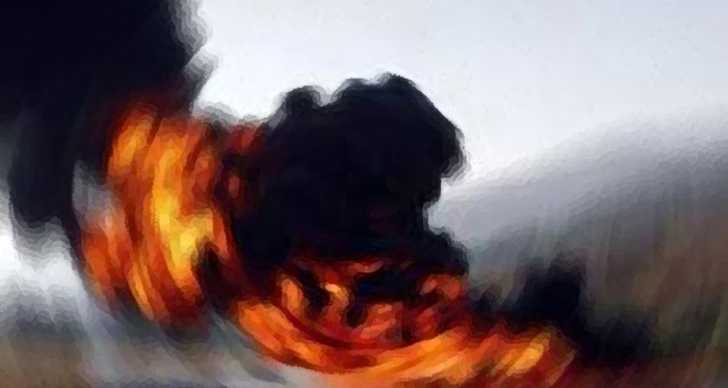 Askeri üsse bombalı saldırı: 17 ölü