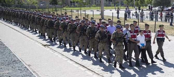 "Cezaevlerinde kaç FETÖ'cü var"