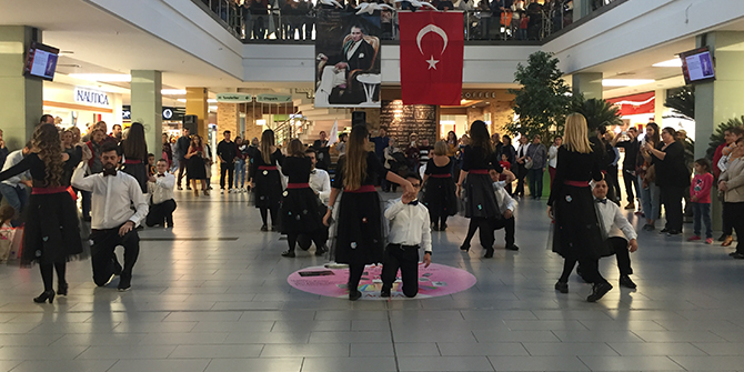 AGORA ALIŞVERİŞ MERKEZİ’NDE CUMHURİYET COŞKUSU YAŞANDI