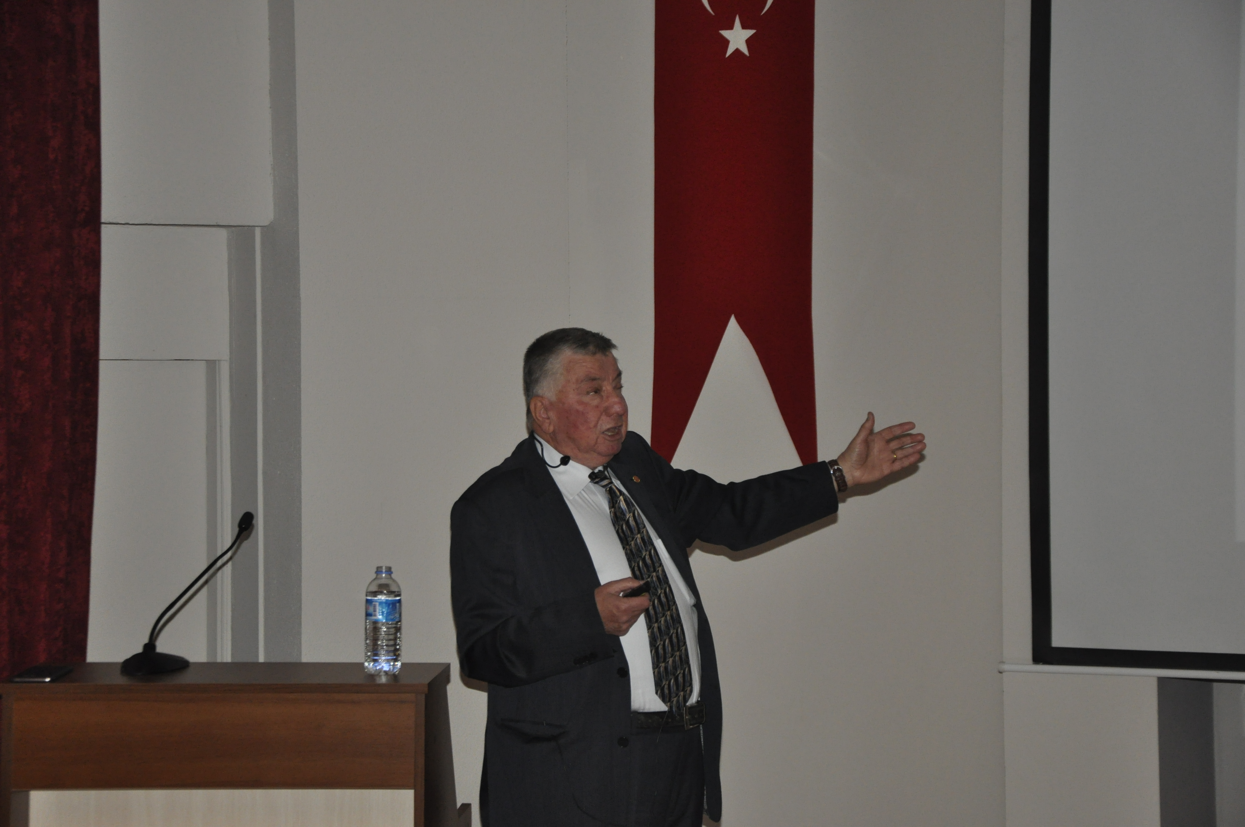 Ege’de “ Atatürk, Bilim ve Teknoloji” konulu konferans yapıldı