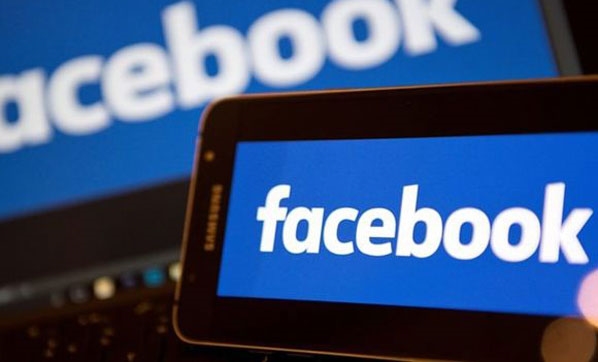 Facebook 'kullanıcıların çıplak fotoğraflarını istiyor'...