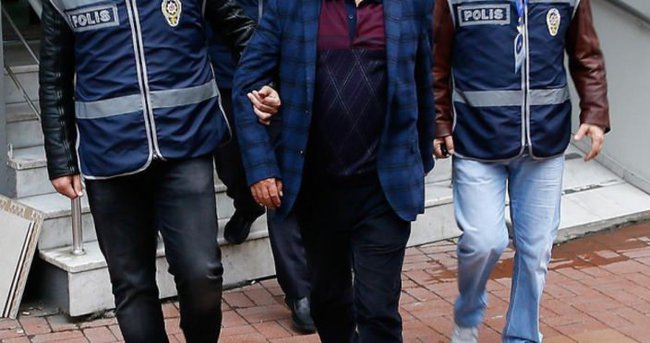 FETÖ'den gözaltına alınan 10 asker tutuklandı