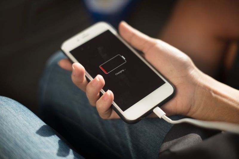 Apple özür diledi! 'Fiyat indirimine gidilecek'