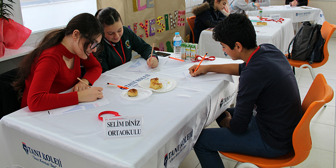 Tanı Koleji'nde Şiir Rüzgârları Esti