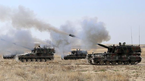 Afrin'e yapılan ilk saldırı! 30 PYD-YPG'li öldürüldü...