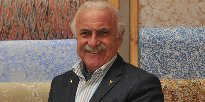 Ebru sanatçısı Hikmet Barutçugil’in eserleri Selçuk Yaşar Sanat Galerisi’nde