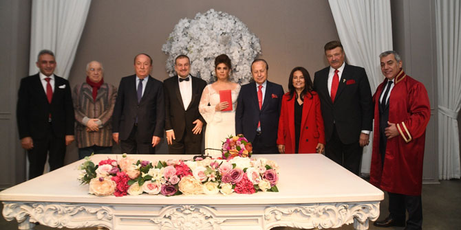 Gazeteci Burhan Akdağ evlendi