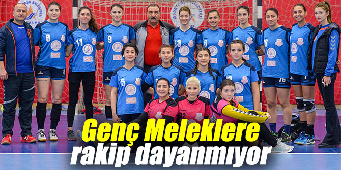 Muratpaşa'nın Genç Meleklerine rakip dayanmıyor