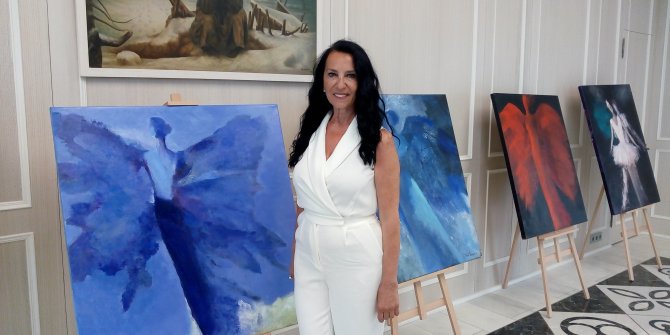 "Kelebek Olmalıydık" sergisi açıldı
