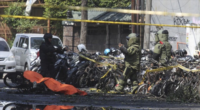 Endonezya'da bombalı saldırı