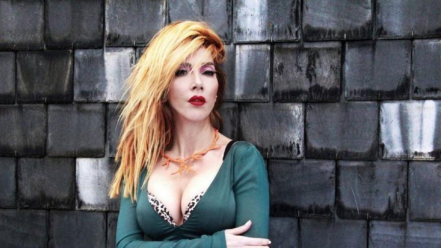 Hande Yener'den kötü haber! Üçüncü kez bitti